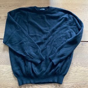 Cashmere black sweater